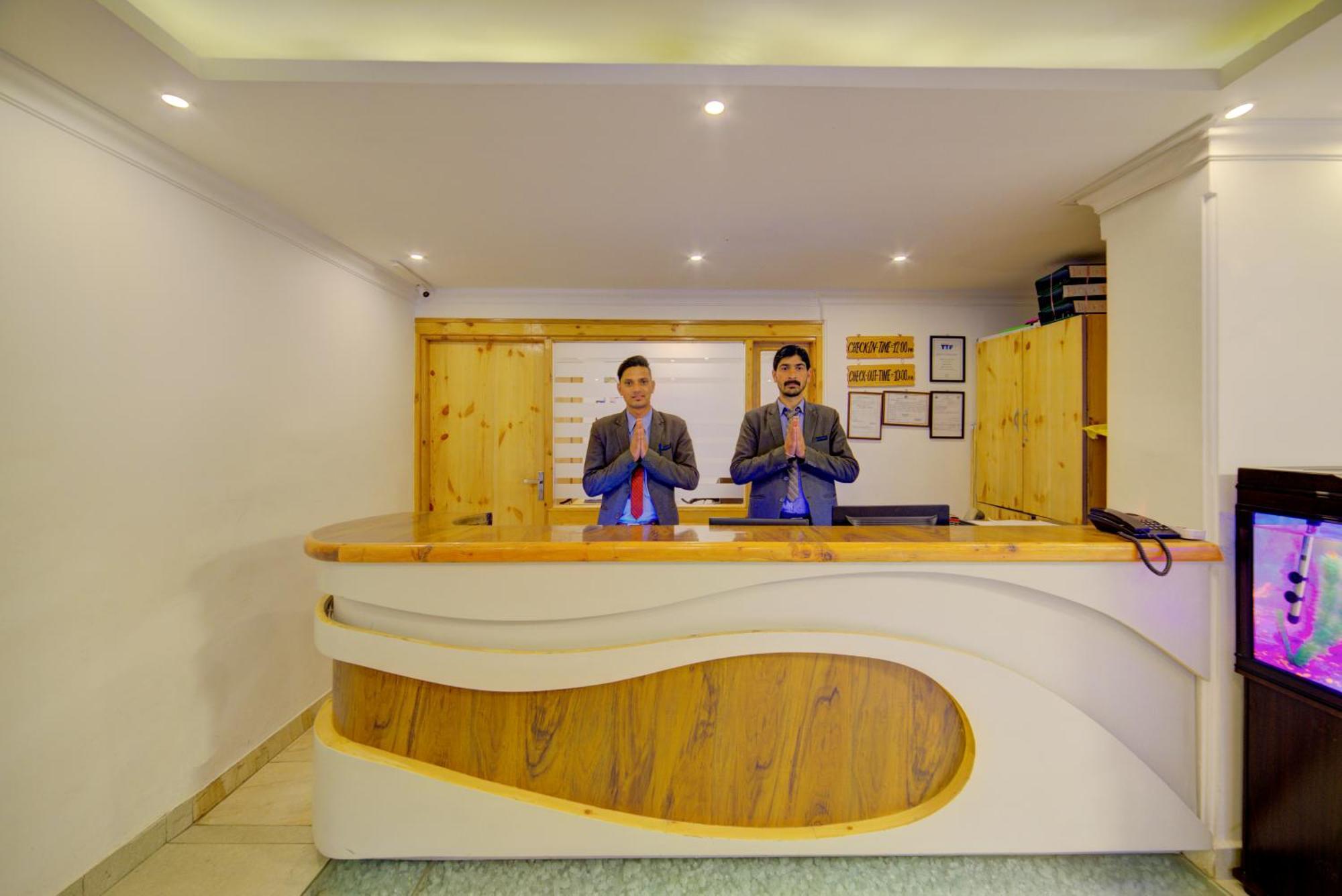 Grace Resort And Spa Manāli Kültér fotó